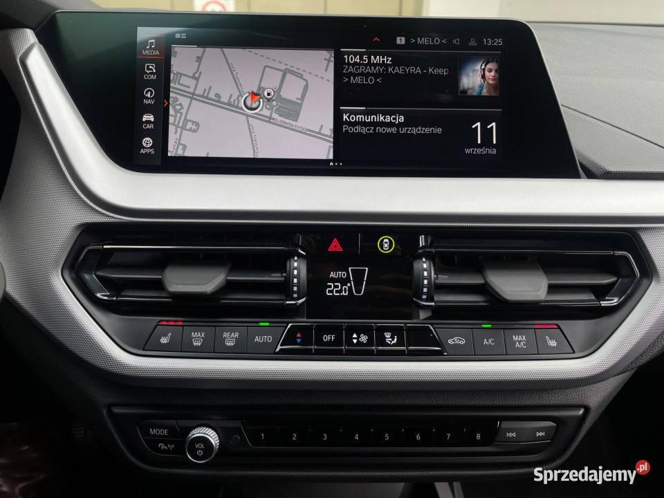 BMW 118 Salon Virtual kokpit CarPlay Podgrzewane 4/5 łódzkie Łódź