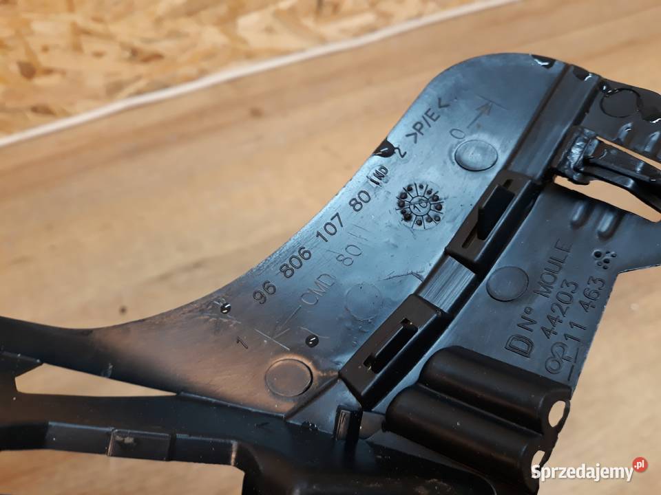 PEUGEOT 308 ŚLIZG ZDERZAKA PRAWY PRZÓD osobowe Międzychód