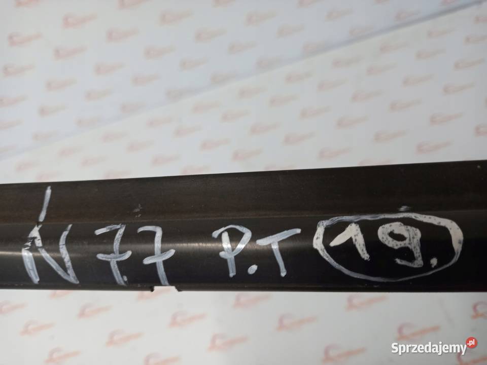 LISTWA ZGARNIAJĄCA PRAWY TYŁ MITSUBISHI Kielce sprzedam