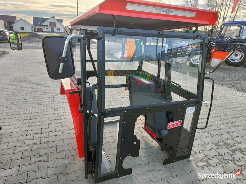Kabina ciągnikowa NAGLAK do c330 z błotnikami MF Tarnogród