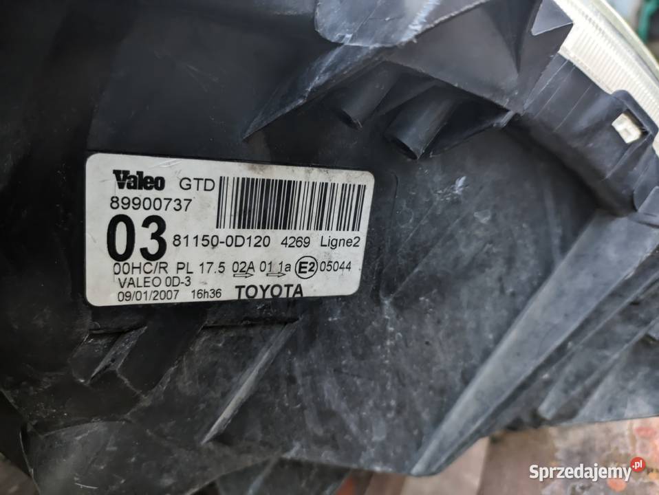 Lampy lewa prawa Toyota Yaris 2 przód Toyota Oświetlenie Międzyrzec Podlaski