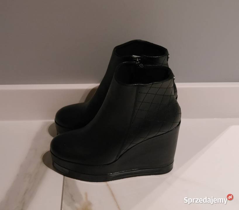 Guess piękne buty na wysokim koturnie 37