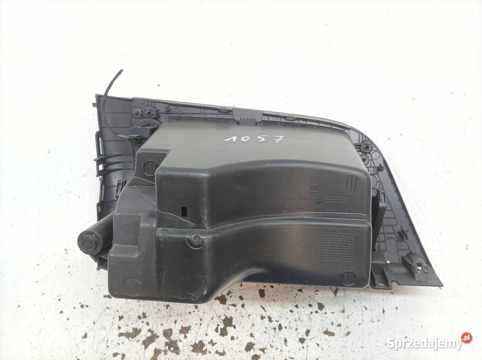 SCHOWEK PRAWY PASAŻERA EU Opel Corsa V 2014 E