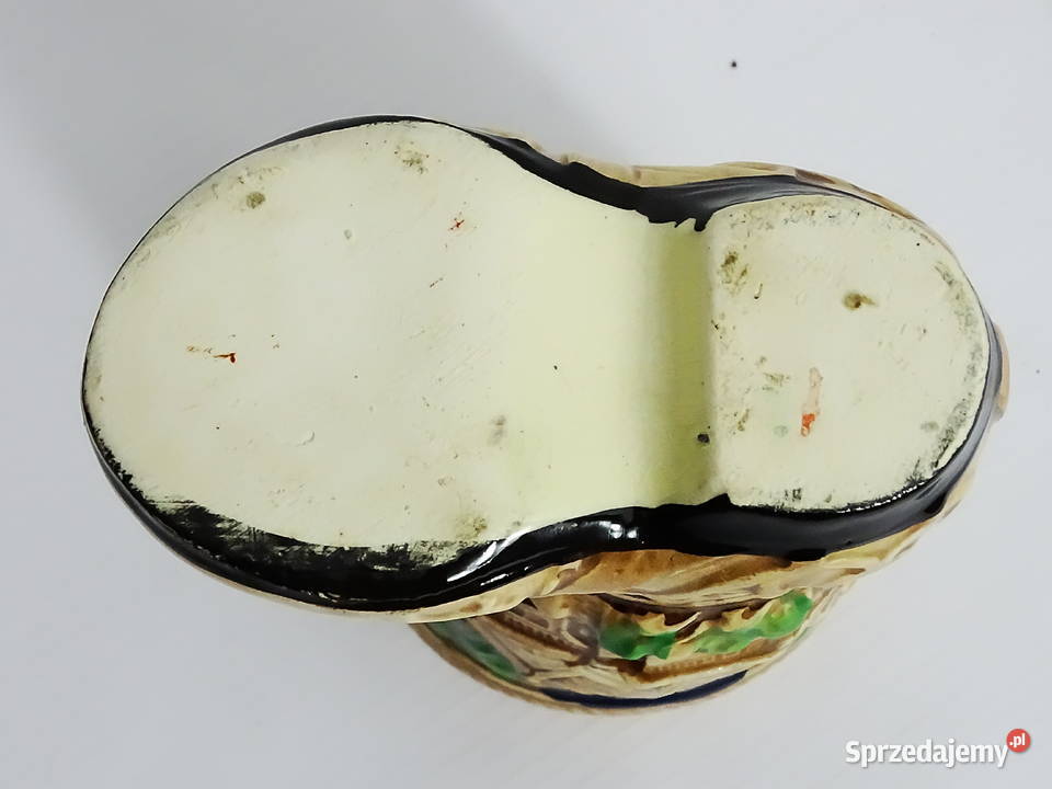 Figurka ceramiczna scena ludowa w formie buta 13 lubelskie Biłgoraj