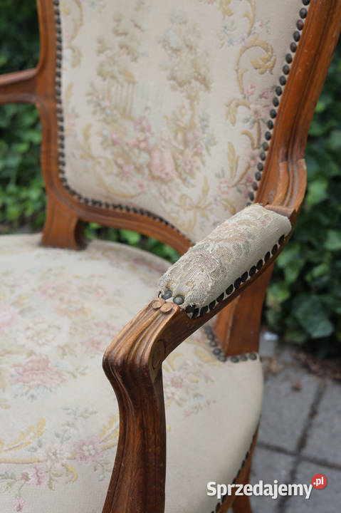 ARTexpert Wygodny reprezentacyjny fotel Ludwik