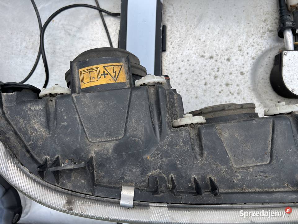 ReflektorLampa DAF XF105 CF LF XENON Miechów