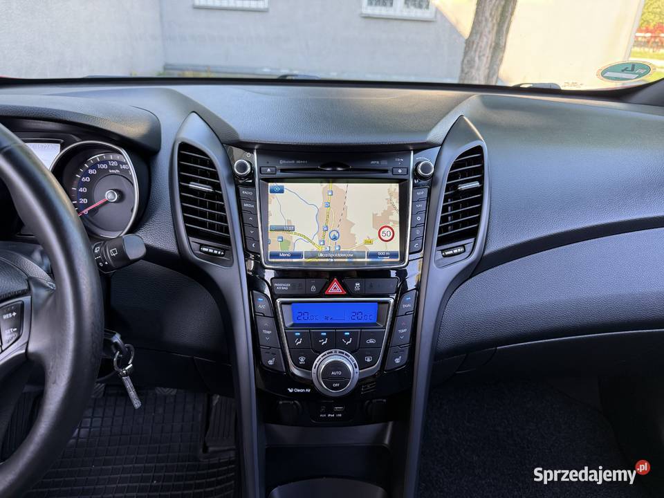 Hyundai i30 16 BENZYNA Klimatronik Nawigacja kamera cofania i30 wielkopolskie Konin