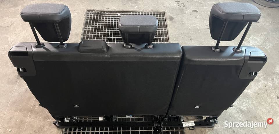 FOTELE KANAPY KANGOO IV 2024R L001699938NCP Rok produkcji 2024 Poddębice