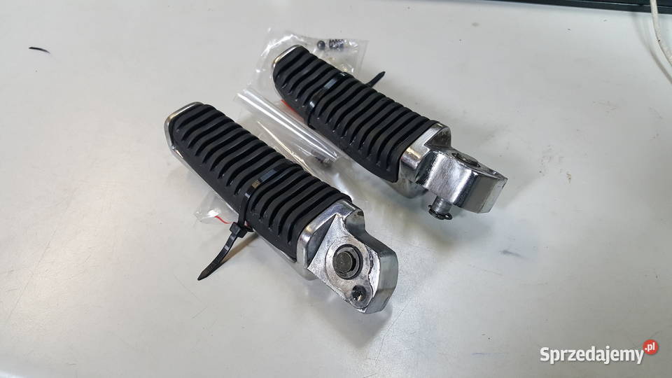 Podnóżki kierowcy Suzuki Marauder VZ 800 Elementy nadwozia Jawiszowice