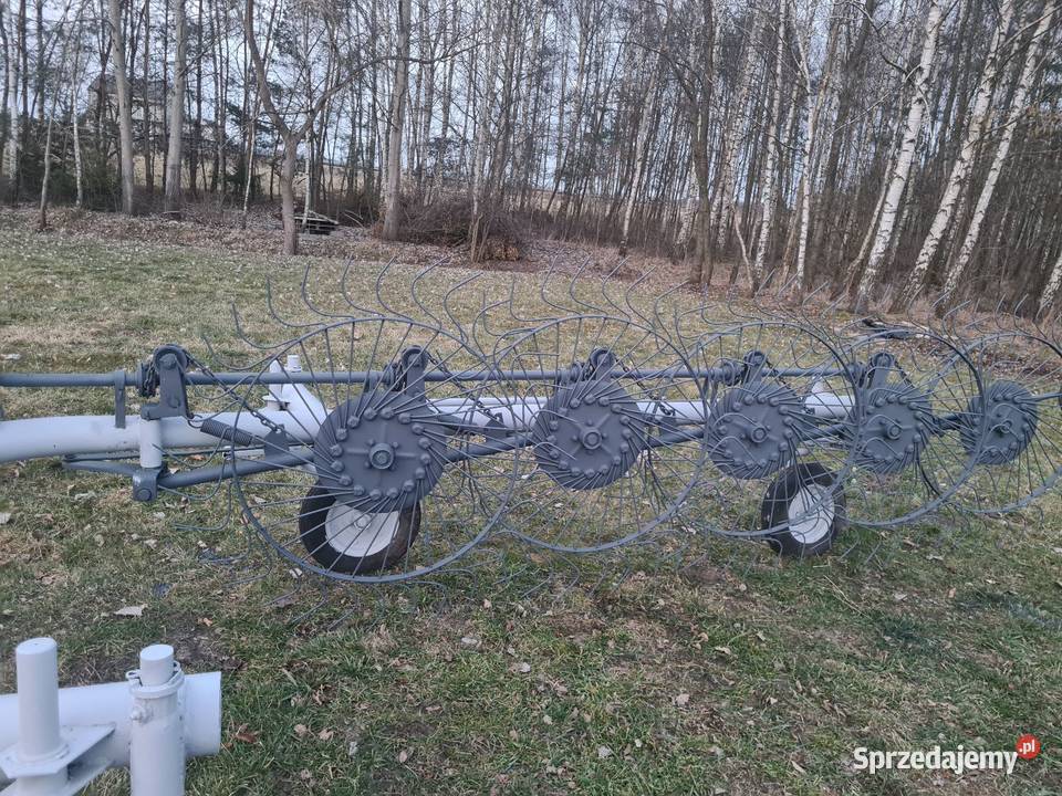 Zgrabiarka gwiazdowa nieuszkodzony Zgrabiarki i przetrząsacze świętokrzyskie