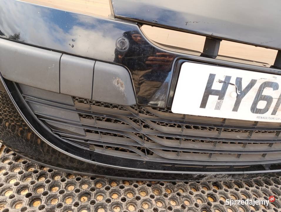 RENAULT MEGANE III ZDERZAK PRZÓD NV676 HALOGEN
