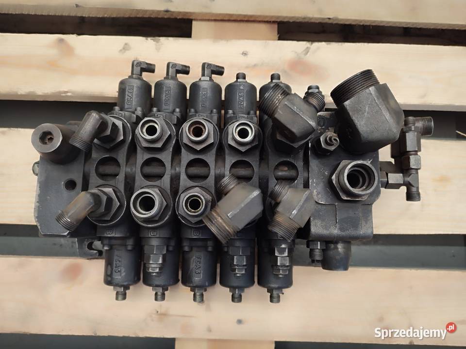 Rozdzielacz hydrauliczny 26015700 JCB 3CX Wilkowo sprzedam