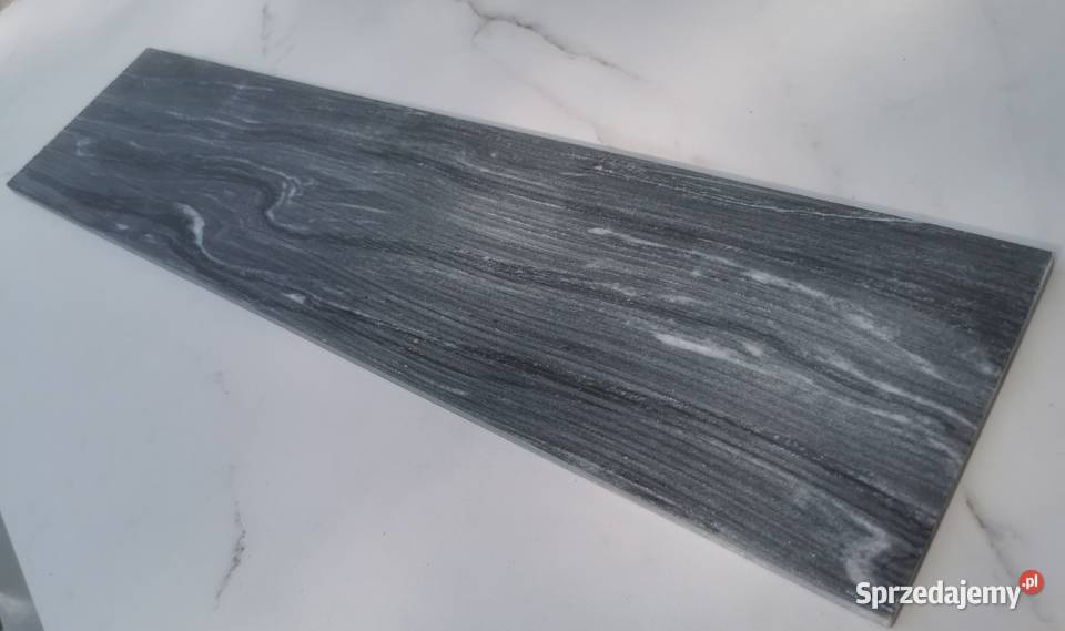 Płytki marmurowe Nero di Valle Poskwitów