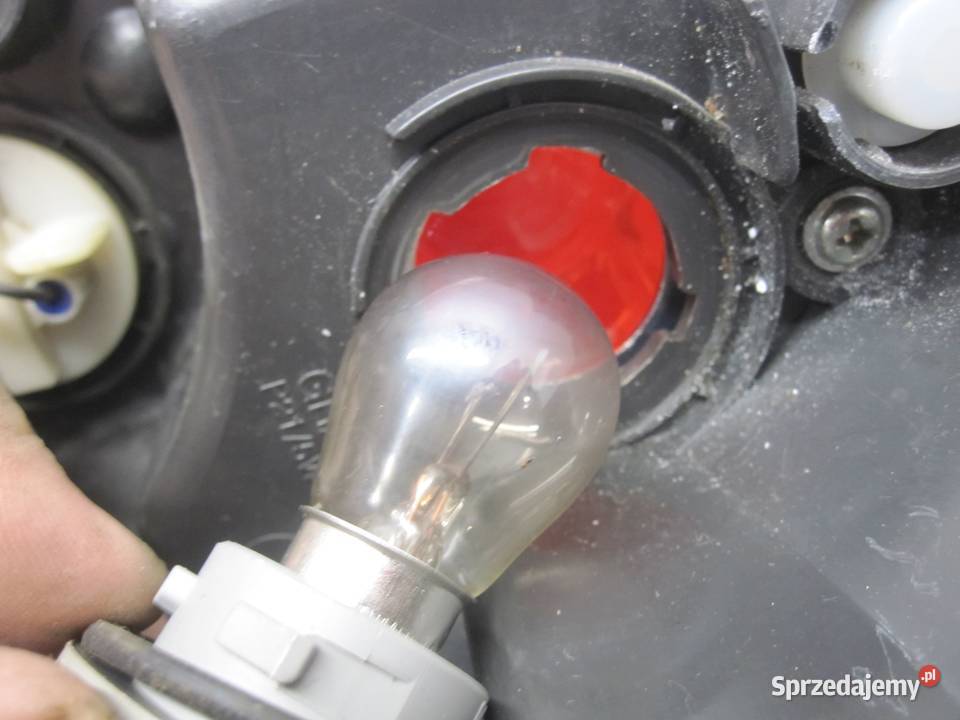 OPEL ANTARA 20 CDTI 07r lampa lewa tył Lampy tylne Kielce