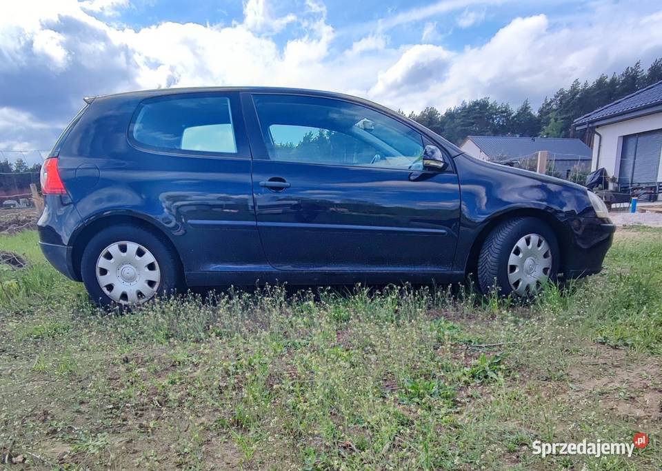 VW Golf 5 14 Benz czarny 3 drzwi Zielona Góra