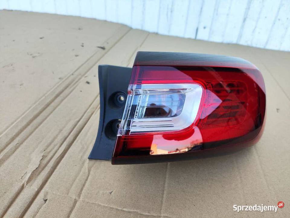 RENAULT CLIO IV LIFT 1720 LED LAMPA PRAWA TYŁ dostawcze