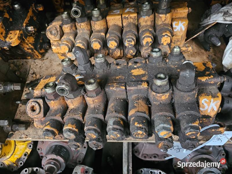 7sekcyjny rozdzielacz hydrauliczny tylny Case