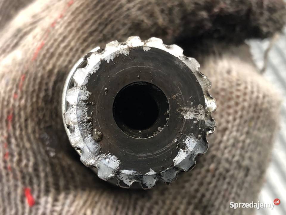 PÓŁOŚ PRAWY PRZÓD TOYOTA COROLLA E13 18 129 0409 osobowe