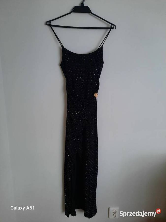 Czarna sukienka Działyń