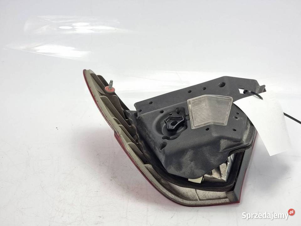 LAMPA LEWA TYŁ BMW E46 320 D osobowe Lipno