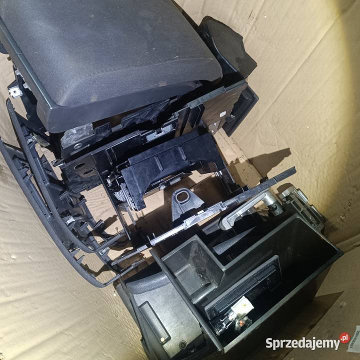 Volkswagen Touran podłokietnik przdlift polift osobowe Bielsk Podlaski