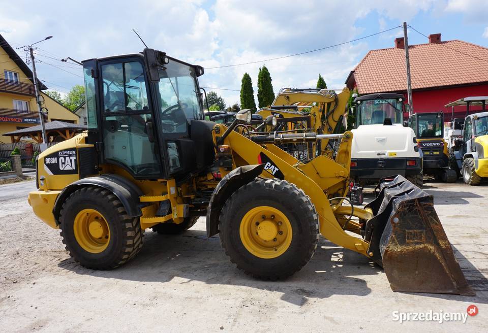 Ładowarka kołowa CAT 908 M 2017