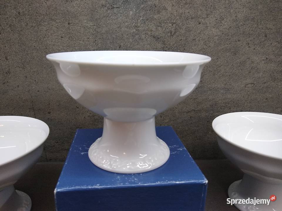 Pucharek na nodze Rosenthal Maria Biała Kalisz