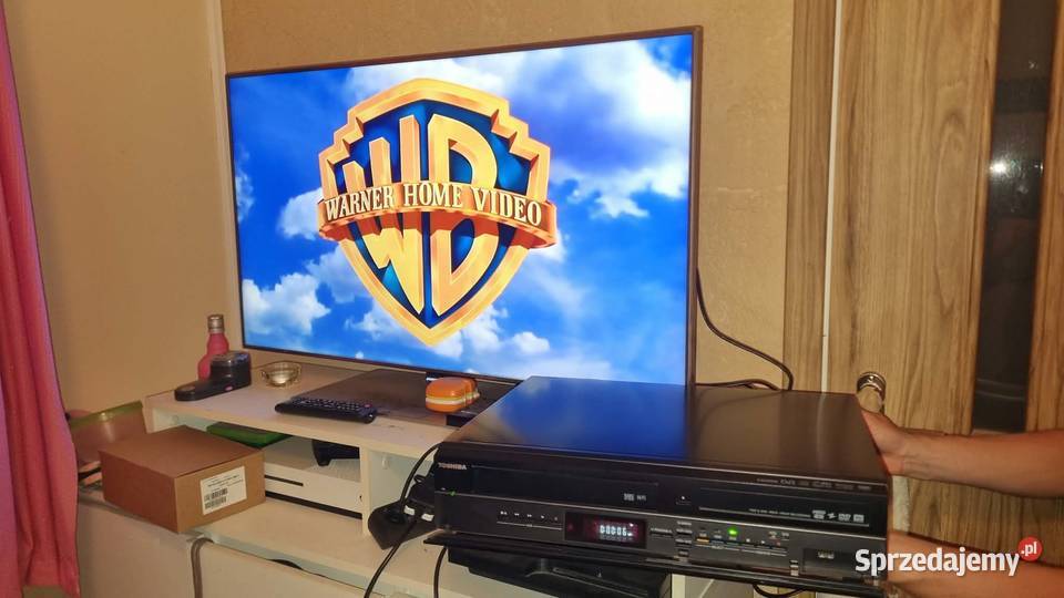 Nagrywarka Magnetowid VHS DVD HDD Toshiba RDXV50 Magnetowidy łódzkie Warta