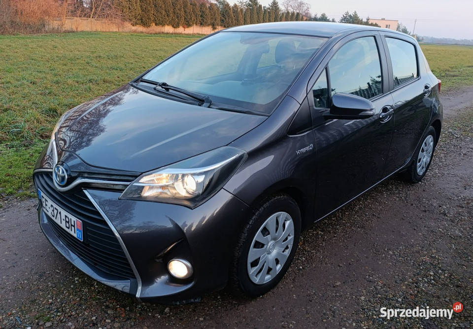 Toyota Yaris 15 hybrid 100 III 20112019 Hatchback Pleszew