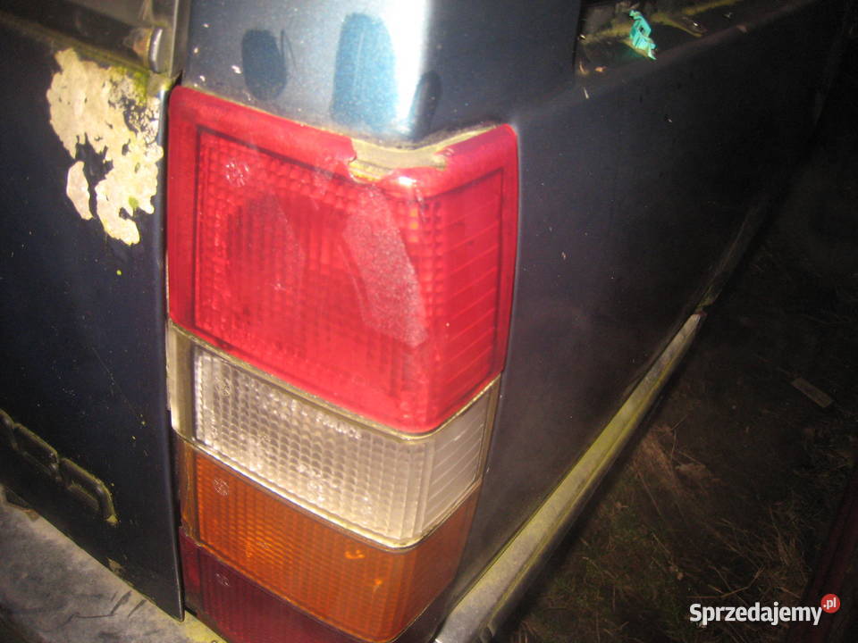 lampa tylna prawa uszkodzona Volvo 740 760 940 Kraków