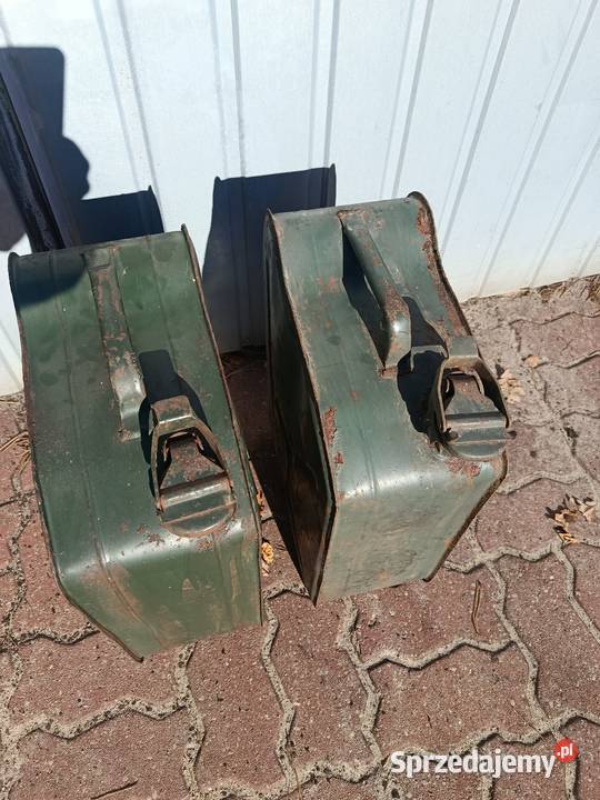 PRL kanistry 20 l 3 sztuki Kębliny