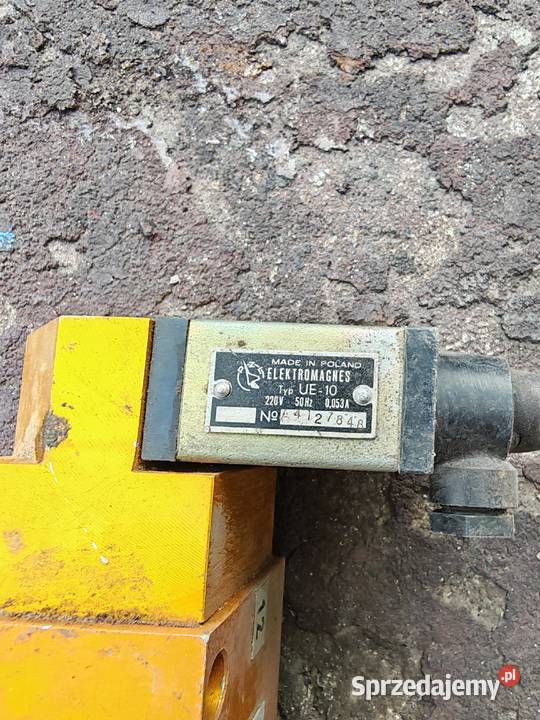 Rozdzielacz pneumatyczny Elektromagnes UE10 Rzeszów sprzedam