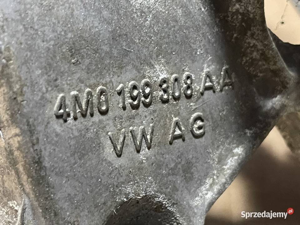 Łapy silnika Audi A5 4M0199308 AA 4M0199307 BN małopolskie Dąbrowa Tarnowska sprzedam