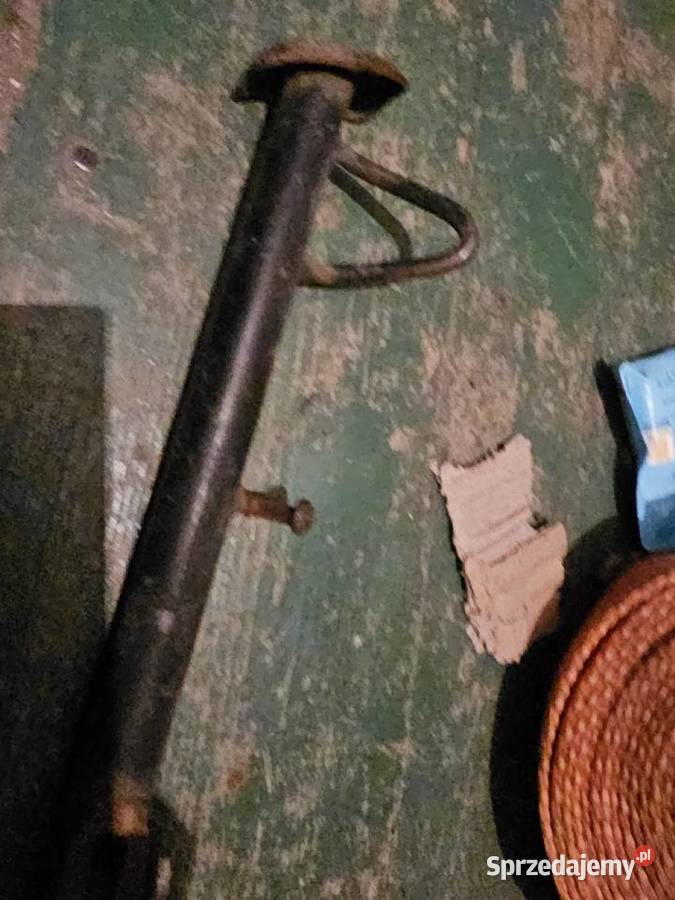 Romet CRS 50 nóżka stopka boczna CRS50 podpórka Podnóżki i stopki Jelenia Góra