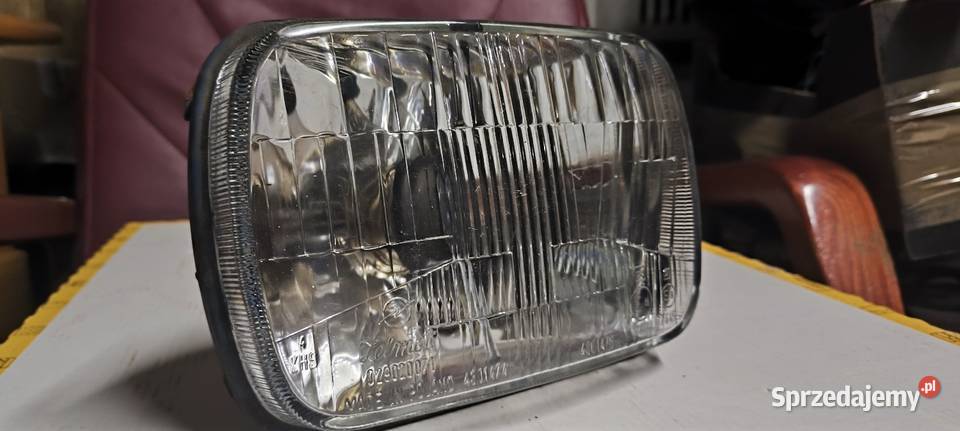 Fiat 126p lampa reflektor przedni klosz zelmot osobowe Lutoryż