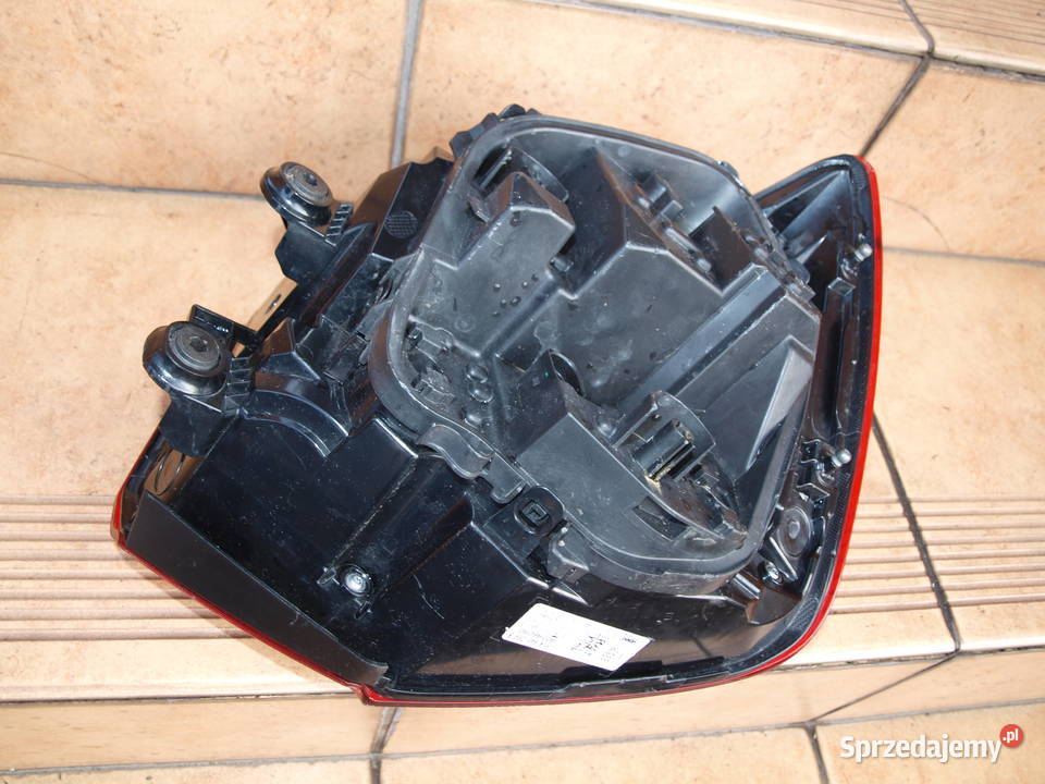 Audi Q2 lampa lewa tył 2016 2020r europa lampy tylne Oświetlenie Kalisz