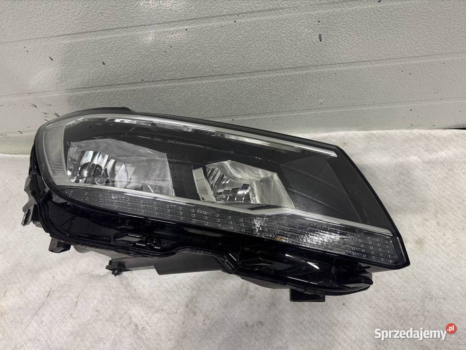 Lampa prawy przód Vw Tiguan II 1622 Jasienica