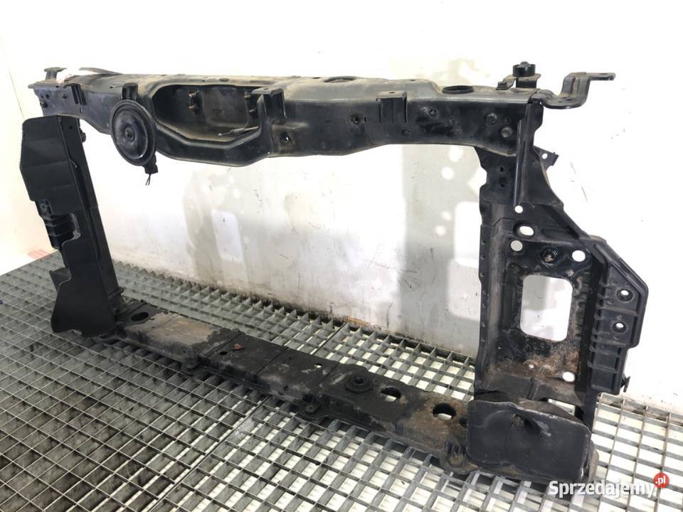 PAS PRZEDNI HYUNDAI i40 17 116 Hatchback