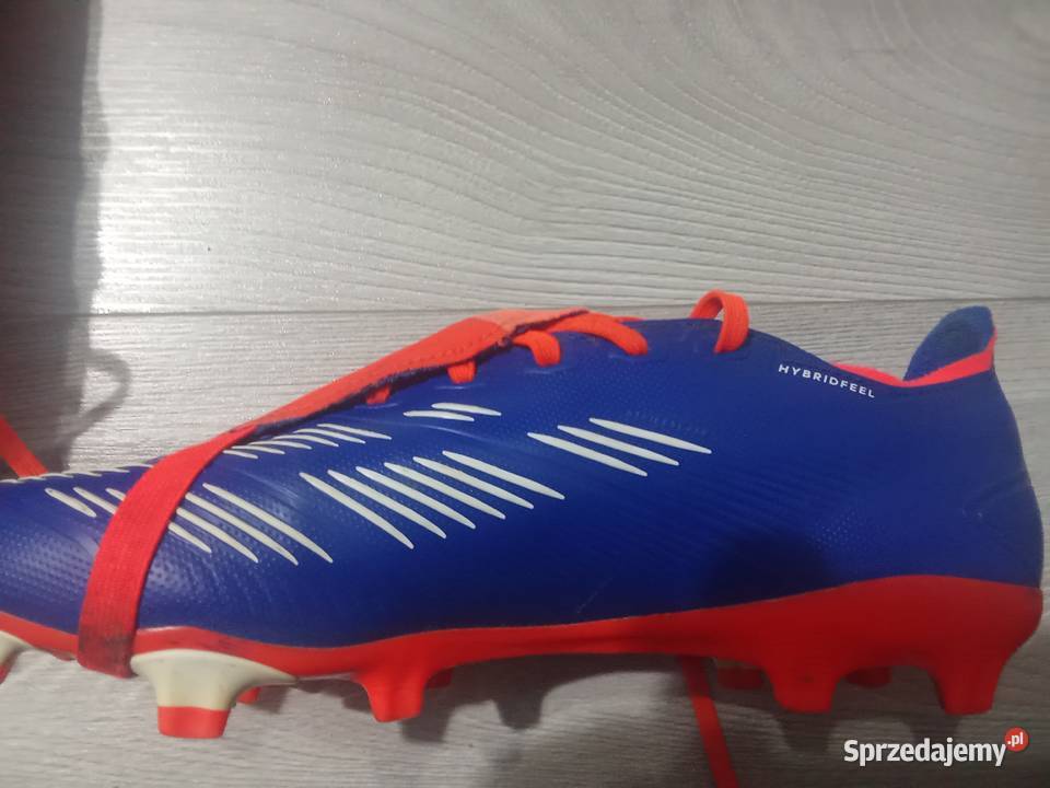 Buty piłkarskie adidas predator