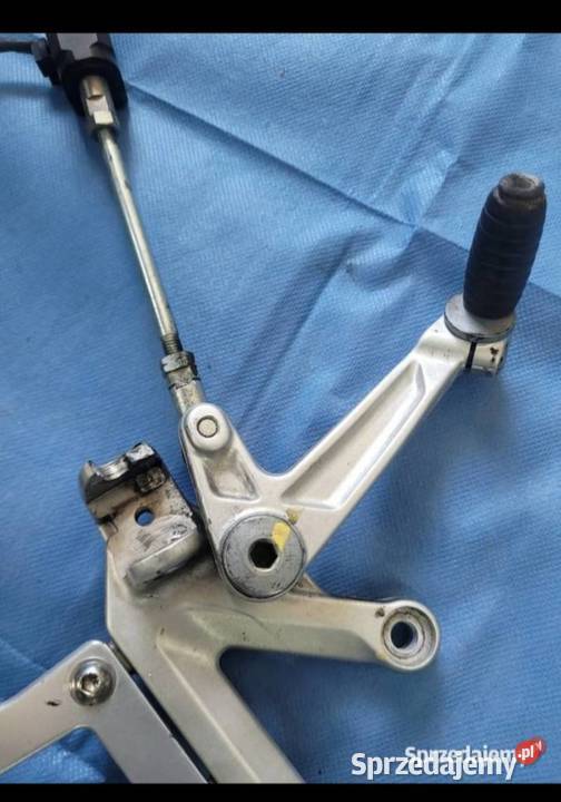 APRILIA TUONO V4 1100 16 SET LEWY QUICKSHIFTER Podnóżki i stopki