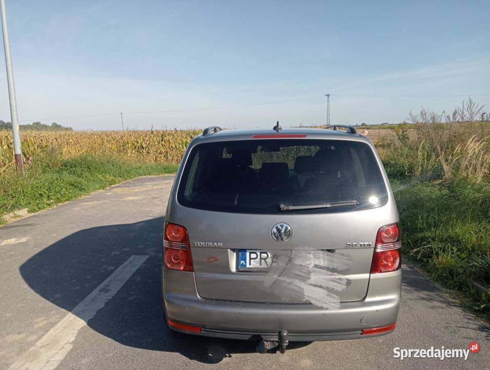 Sprzedam samochód osobowy touran sprzedam