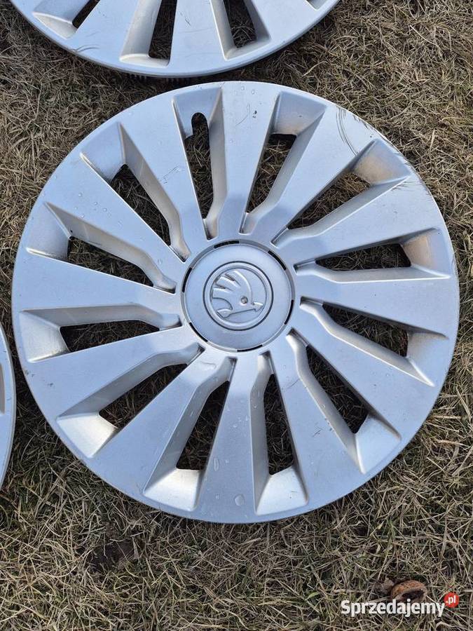 KOŁPAKI KOMPLET TEKTON 16 SKODA OCTAVIA III IV Sobienie-Jeziory