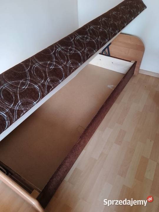 Sprzedał łóżko leżankę stan Jazowsko