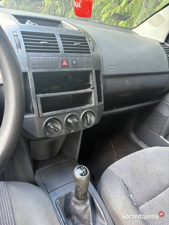 Spszedam polo 12 benzyna