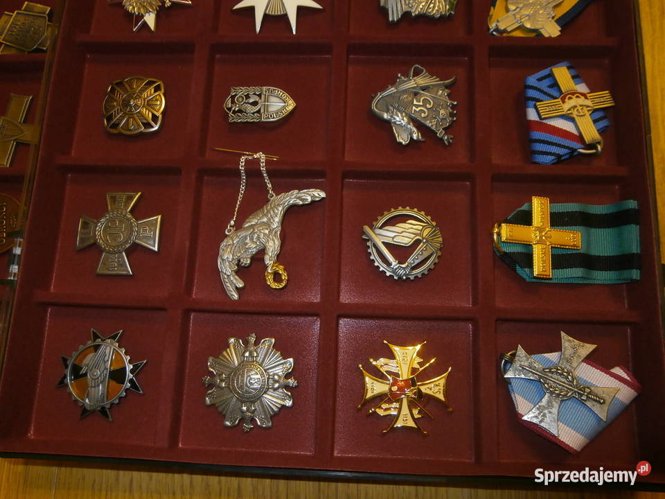 Repliki odznaczeń wojskowych 29 ładny stan