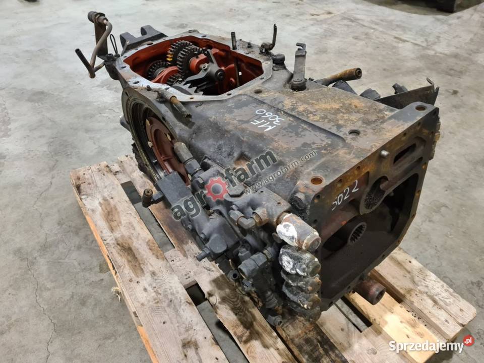 Tylny most Massey Ferguson 3080 3582429M1 Byków sprzedam