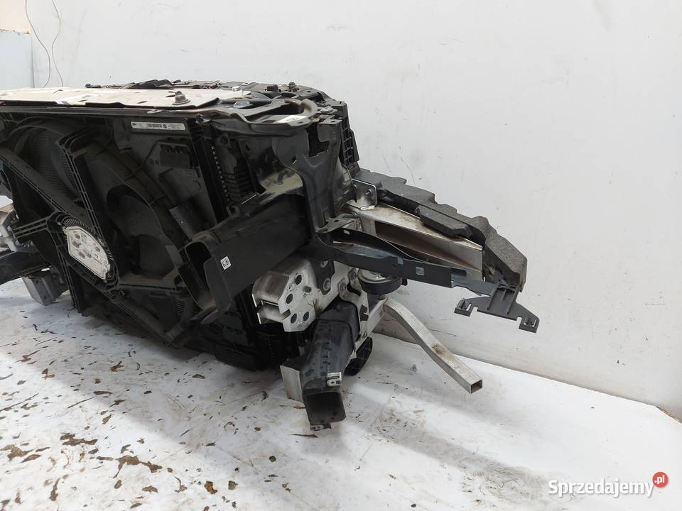 BMW G23 G22 M440i Cabrio 30 B Pas przód Chłodnie wody