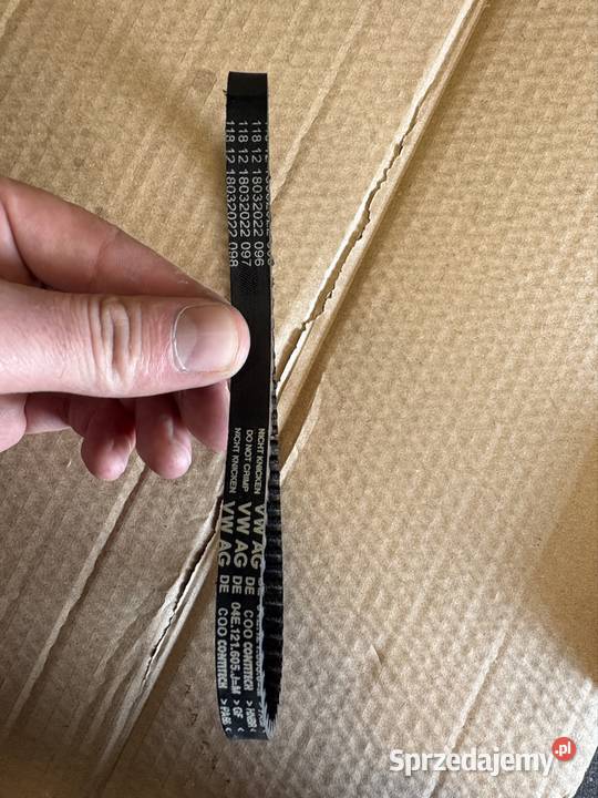 Pompa wody termostat 05E121111AB VW Golf 8