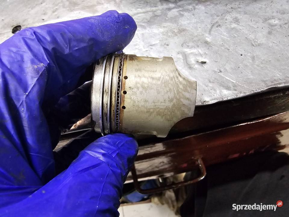 Hyosung gv125 cylinder tył tylny tylni aquila GV Jelenia Góra