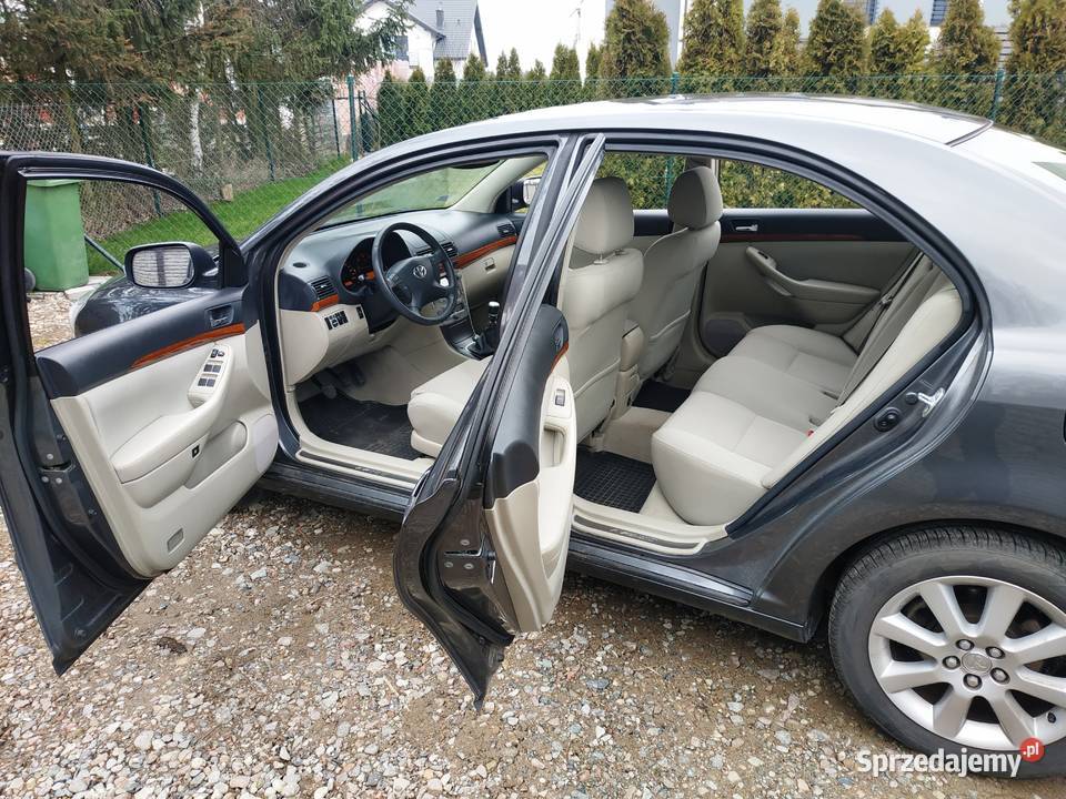 TOYOTA AVENSIS T25 20 D4D ZADBANY Avensis Poznań